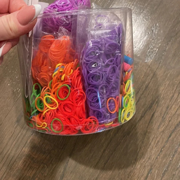 Wonder Loom rubber band bracelet making kit - Picture 3 of 5